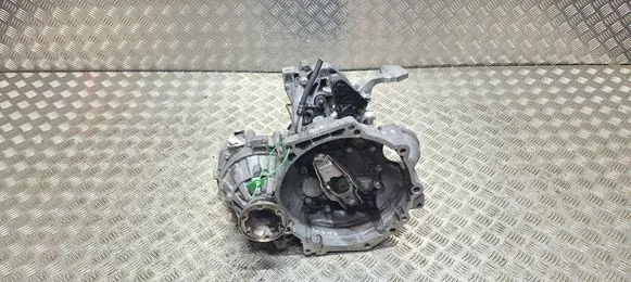 Volkswagen PASSAT B6 Manual 5 speed gearbox S26378091 JCR