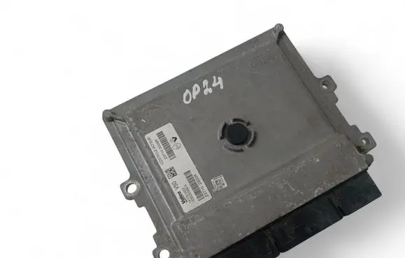 Dacia Sandero Engine control unit/module ECU 237103009R 237102803R