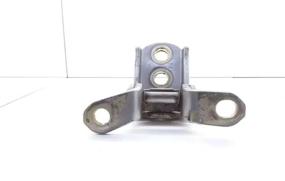 Nissan X-Trail T30 Front door upper hinge