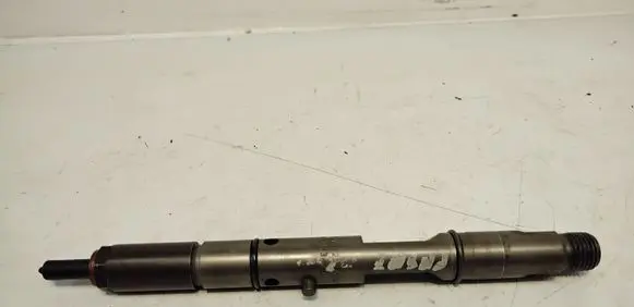 Volkswagen PASSAT B5.5 Fuel injector 059130201A 0432133825