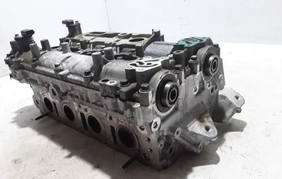 Volvo V60 Engine head 31401473