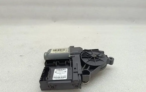 Volkswagen Touran I Front door window regulator motor 1T0959702D HW006SW12XX 402029C