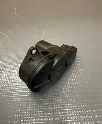 Lexus RX 450H Rear brake caliper 4631078010 1607032304
