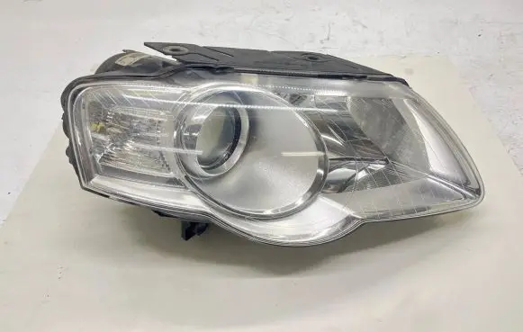Volkswagen PASSAT B6 Headlight/headlamp 3C0941006S 89316401
