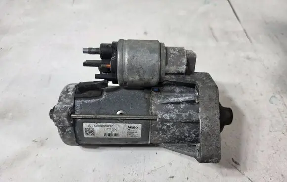 Mercedes-Benz Vito Viano W447 Starter motor A0009060226 04671615T