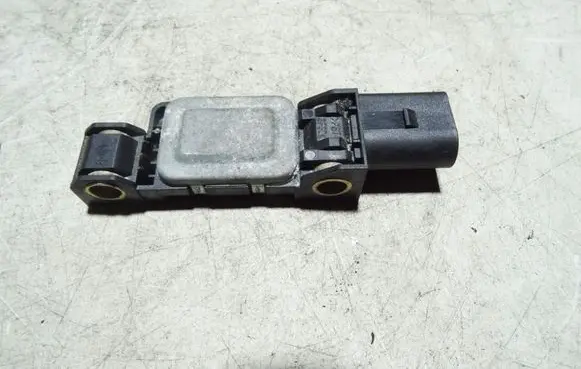 Audi A6 S6 C5 4B Airbag deployment crash/impact sensor 4B0959643C