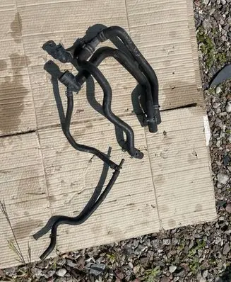 Volkswagen Golf VI Engine coolant pipe/hose 1K0122447