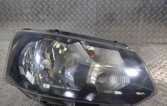 Volkswagen Transporter - Caravelle T5 Headlight/headlamp 7E1941016H LE08A6194