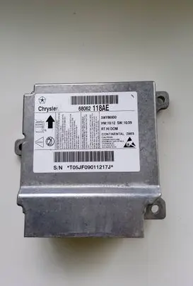 Chrysler Town & Country V Airbag control unit/module 68062118AE 5WY86930 T051F09011217J