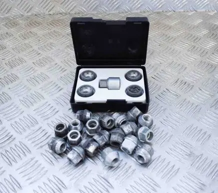 Opel Mokka Nuts/bolts 13331034