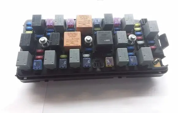 Opel Antara Fuse module 94580644