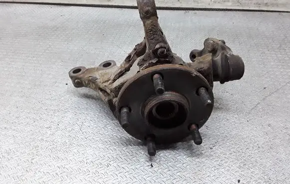 Toyota Corolla Verso AR10 Front wheel hub spindle knuckle