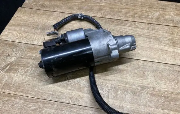 Mercedes-Benz E C207 W207 Starter motor A2769062400 0001147402 0314062447