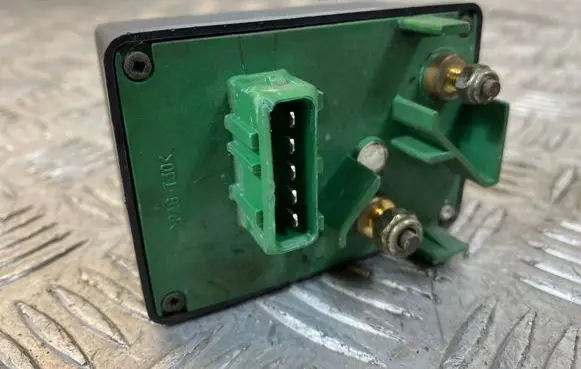 Glow plug pre-heat relay