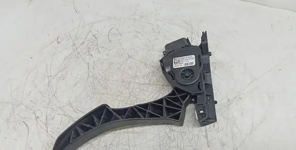 Volvo XC60 Accelerator throttle pedal 6G929F836DD 31329060