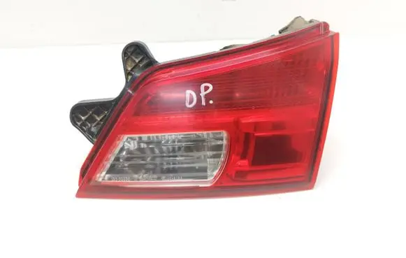 Subaru Outback Tailgate rear/tail lights 13220072