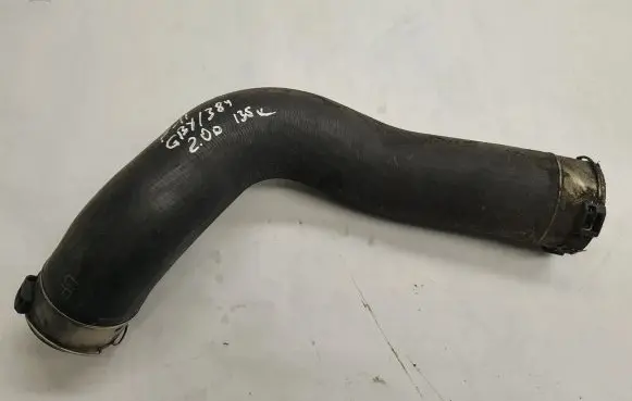 BMW 5 F10 F11 Intercooler hose/pipe 7039950