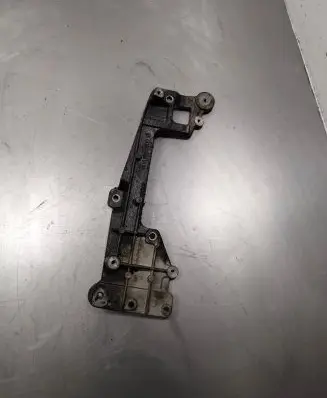 Mitsubishi Outlander Engine mounting bracket 03G131159