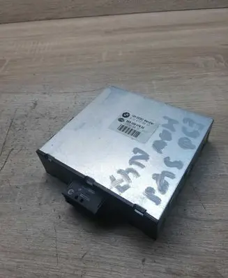 BMW 3 E90 E91 Voltage converter/converter module 9127088 8ES00947920