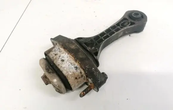 Engine mount bracket