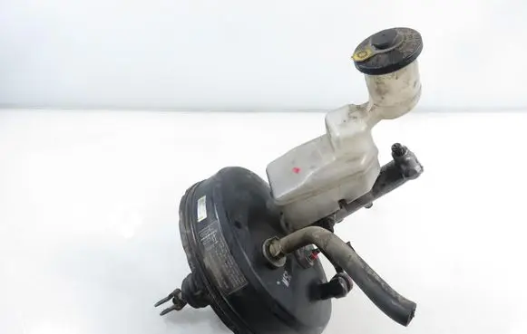 Toyota RAV 4 (XA20) Brake booster 13101011260