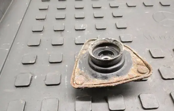 KIA Sportage Front upper strut mount 