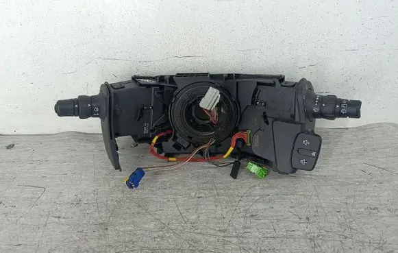 Renault Clio III Wiper turn signal indicator stalk/switch