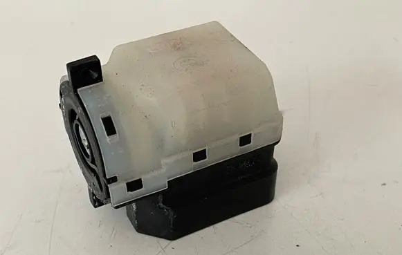 BMW X5 E53 Ignition lock contact 6901962
