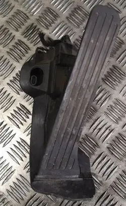 Volkswagen Golf V Accelerator throttle pedal 1k2721503m