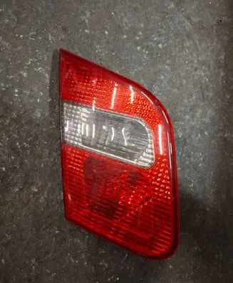 Mitsubishi Carisma Tailgate rear/tail lights 151209