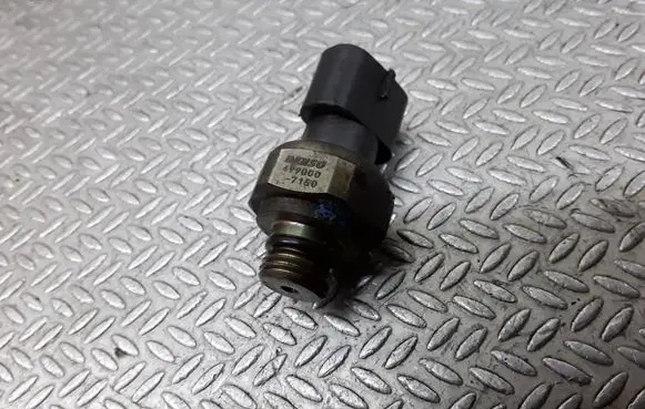 Toyota Yaris Oil pressure sensor 4990007150
