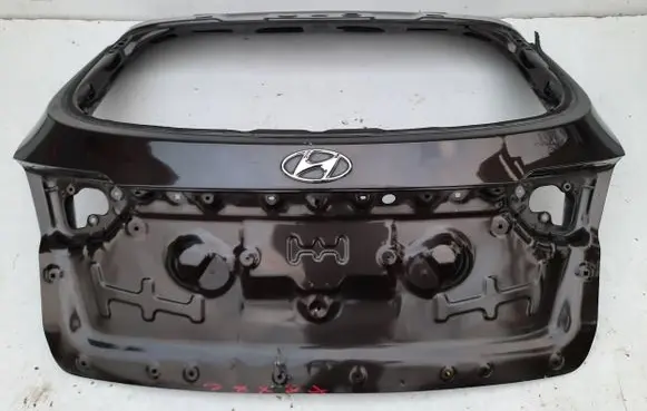 Hyundai i40 Tailgate/trunk/boot lid