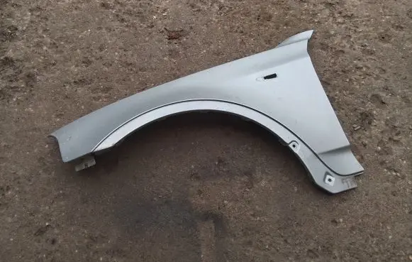 BMW X3 E83 Fender