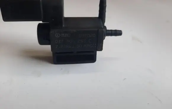 Audi A6 S6 C6 4F Turbo solenoid valve 037906283C