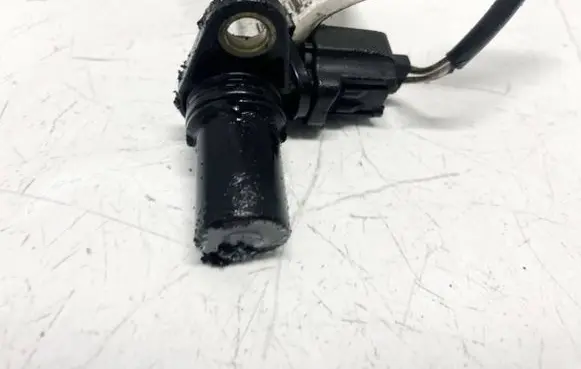 Ford Mondeo Mk III Camshaft position sensor 1S7F12K073AD 1S7F-12K073-AD