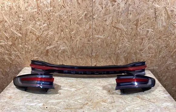 Rear/tail lights