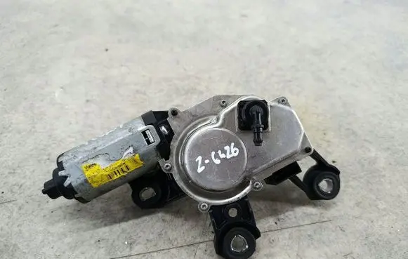 Audi A4 S4 B7 8E 8H Rear window wiper motor 