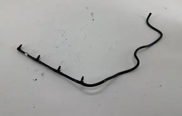 Mercedes-Benz C W204 Fuel return line/hose A6510700132