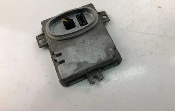 BMW 3 E90 E91 Xenon control unit/module 6261110499