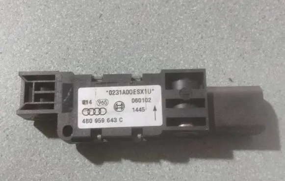Audi A6 S6 C5 4B Airbag deployment crash/impact sensor 4B0959643C 060102 0231A00ESX1U