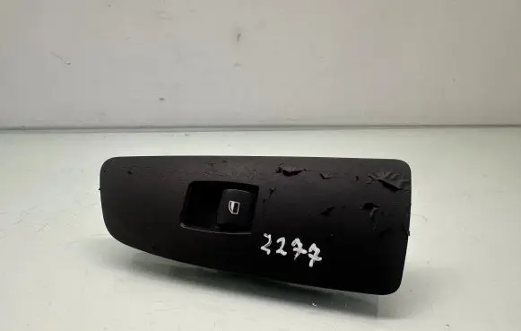 BMW 1 E81 E87 Electric window control switch 6935534 15979800