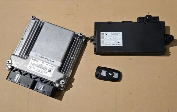 BMW 5 E60 E61 Engine ECU kit and lock set 7810950 9147221 170302275