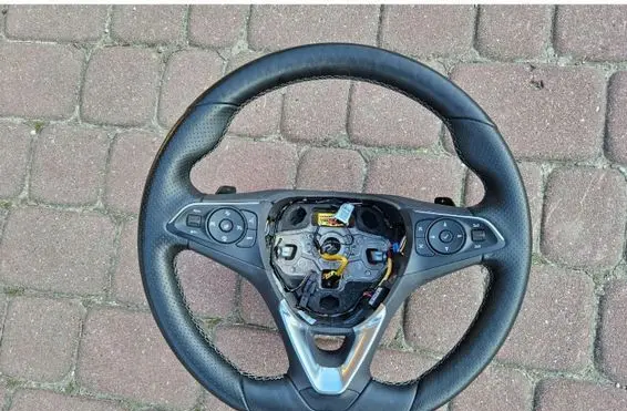 Opel Insignia B Steering wheel 878533856840017