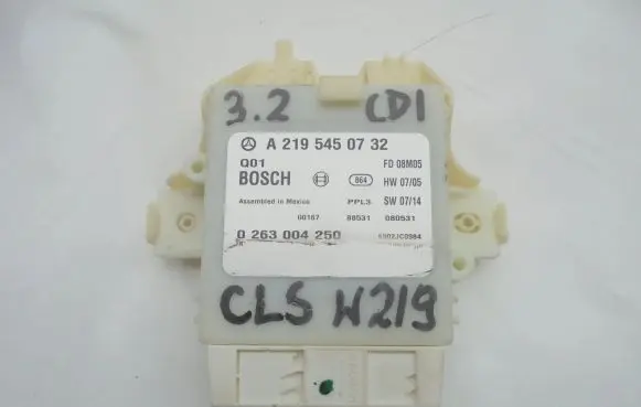 Mercedes-Benz CLS C219 Parking PDC control unit/module A2195450732