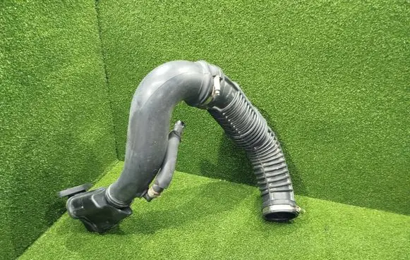 Intercooler hose/pipe