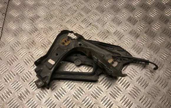 Skoda Octavia Mk2 (1Z) Headlight/headlamp mounting bracket 1Z0941340