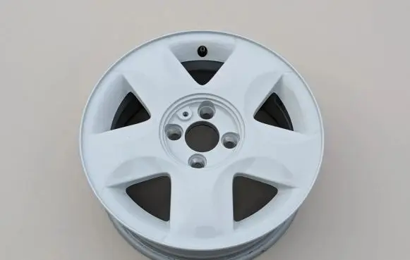 Renault Twingo III R15 alloy rim 