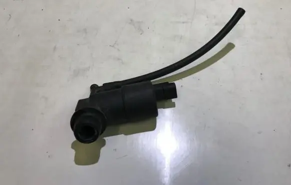 Peugeot 607 Windscreen/windshield washer pump 9641553880 9641553980