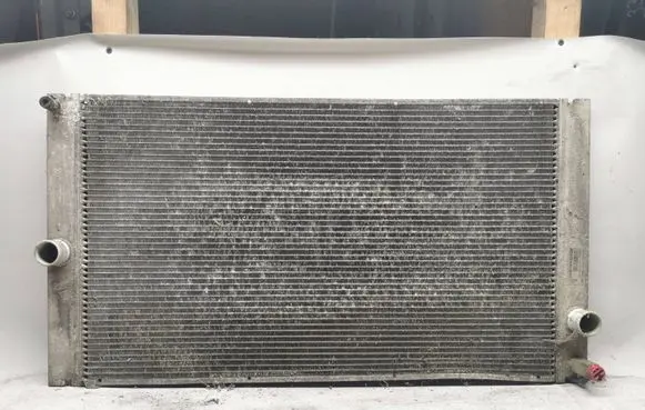 Coolant radiator