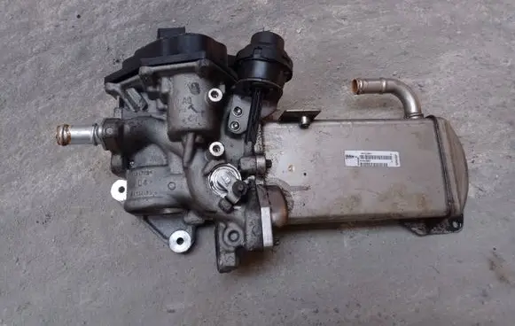 EGR valve cooler